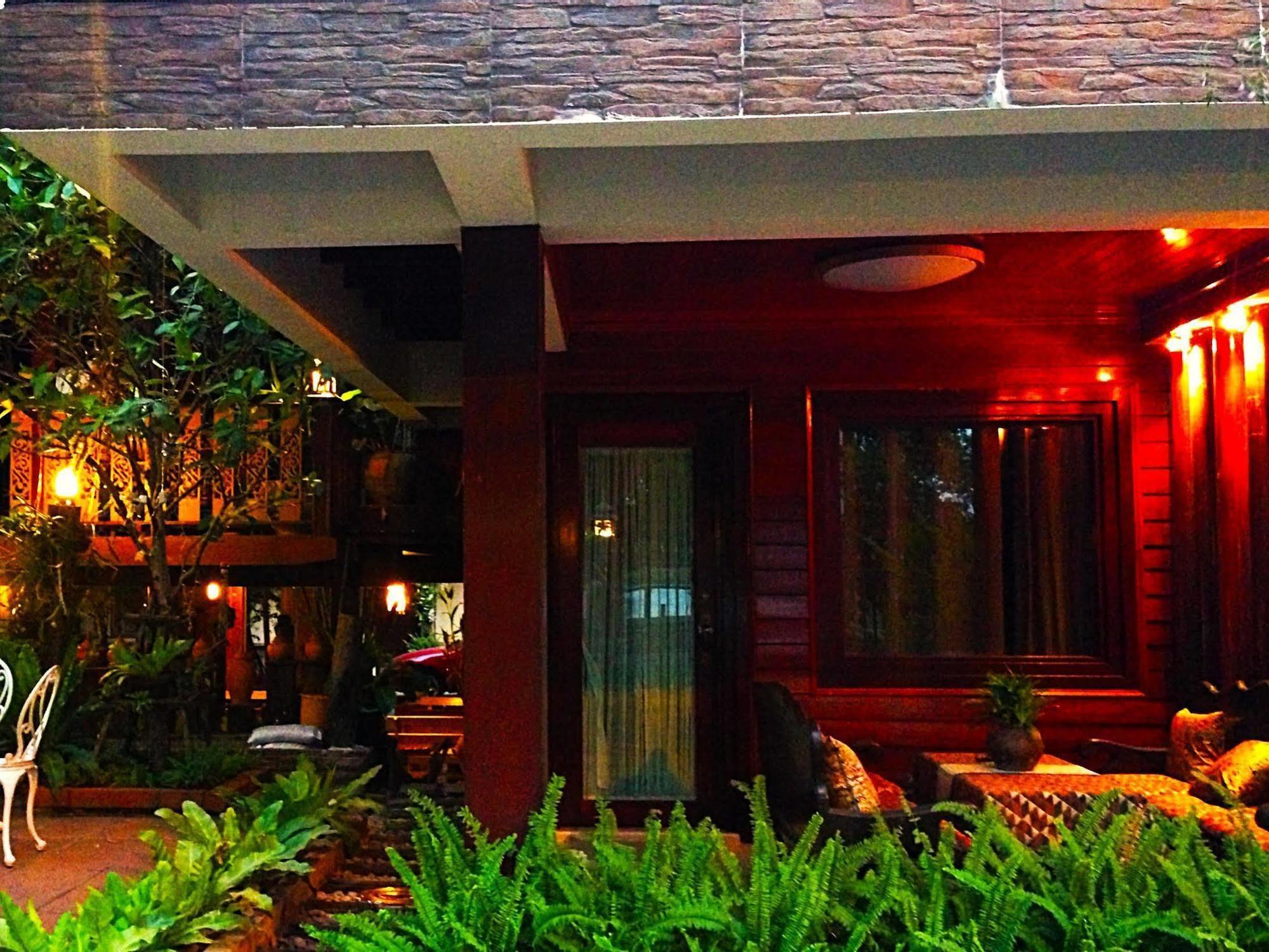 Baifern Homestay Phranakhonszi Ajutthaja Kültér fotó